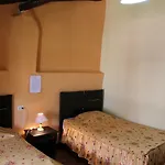 Robertos Hostel